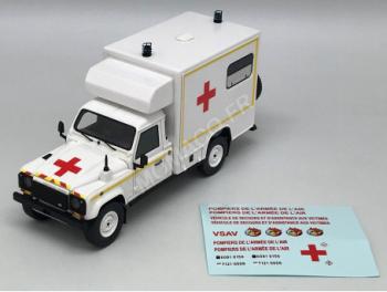 Miniature-Land-Rover-130-ambulance-military-Momaco-1/43