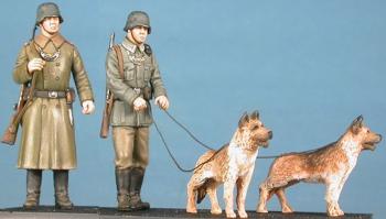 Kit-Gaso.line-German-Feldgendarme-dogs