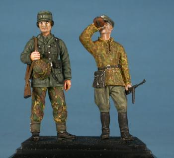Kit-Gaso.line-German-Officer-radiomen-Normandie-1944