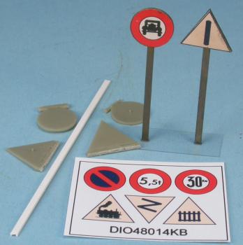 kit-road-signs-dioramas