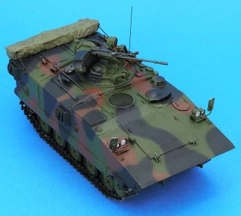 Miniature-troop-transport-AMX-10-P-Gaso-line-1/48