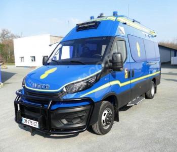 Miniature-véhicule IVECO-maintien-ordre-gendarmerie-Perfex-1/43