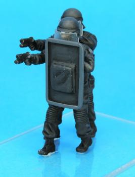 Figurines-RAID-BRI-GIGN-48e-maquette